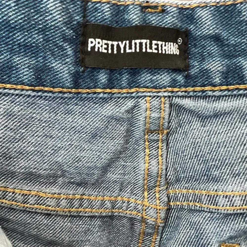 PRETTYLITTLETHING RIPPED LONG LEG STRAIGHT JEANS UK Size 10 US Size 6/28